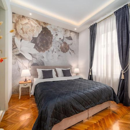 Aurelia Antik Apartments & Rooms, Zagreb City Center ภายนอก รูปภาพ