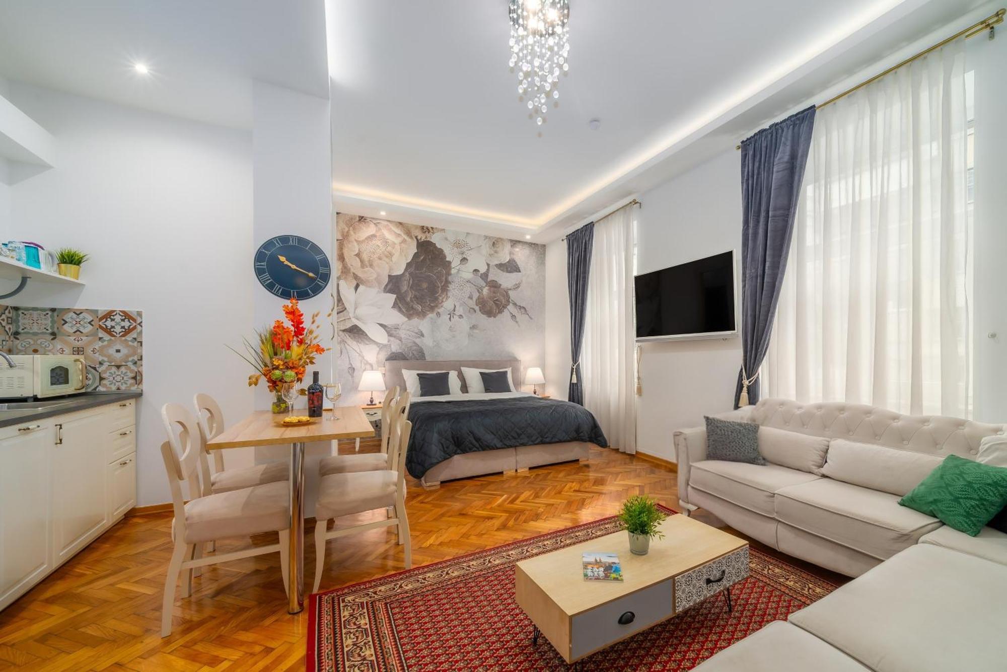 Aurelia Antik Apartments & Rooms, Zagreb City Center ภายนอก รูปภาพ