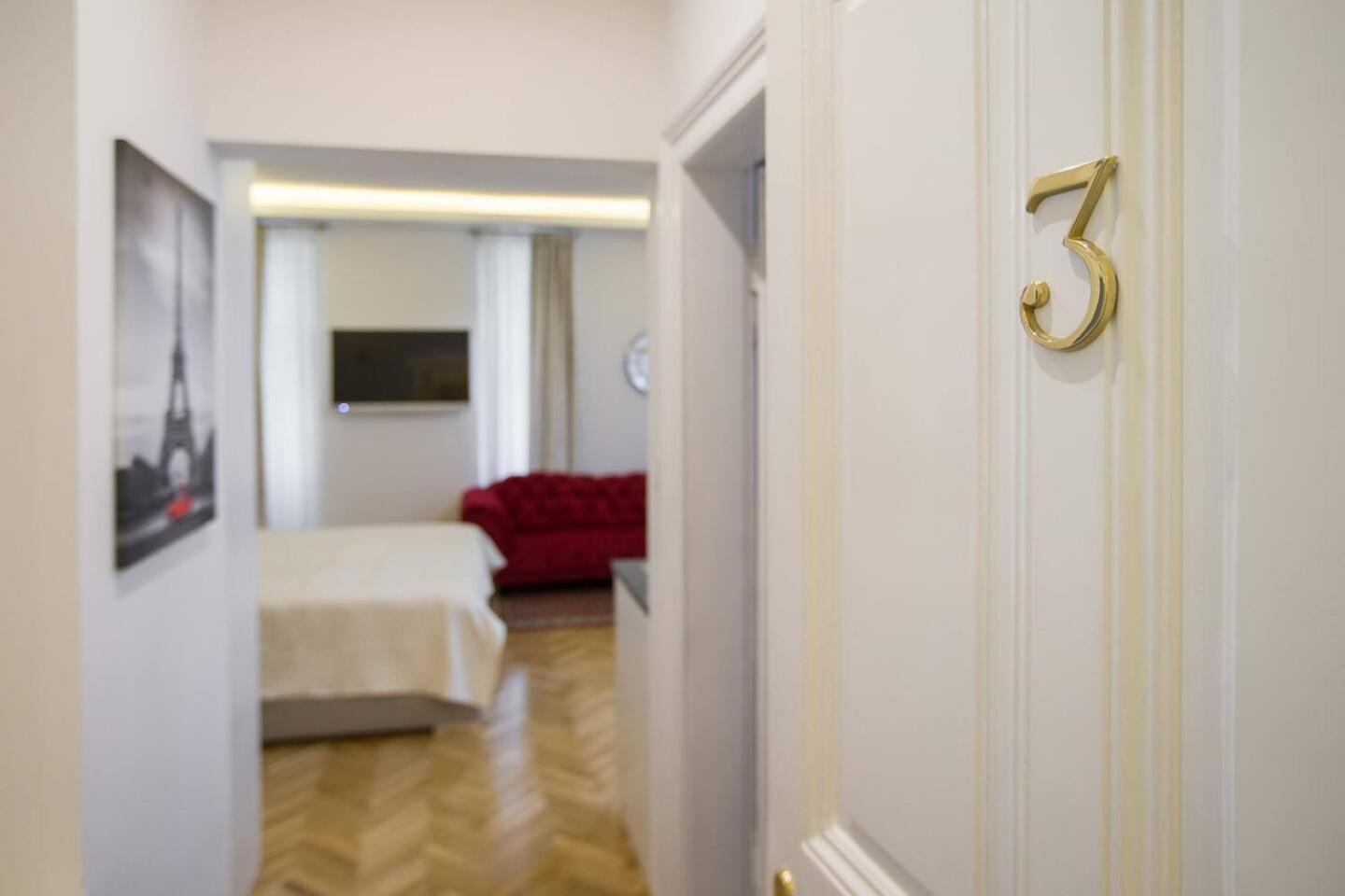 Aurelia Antik Apartments & Rooms, Zagreb City Center ภายนอก รูปภาพ