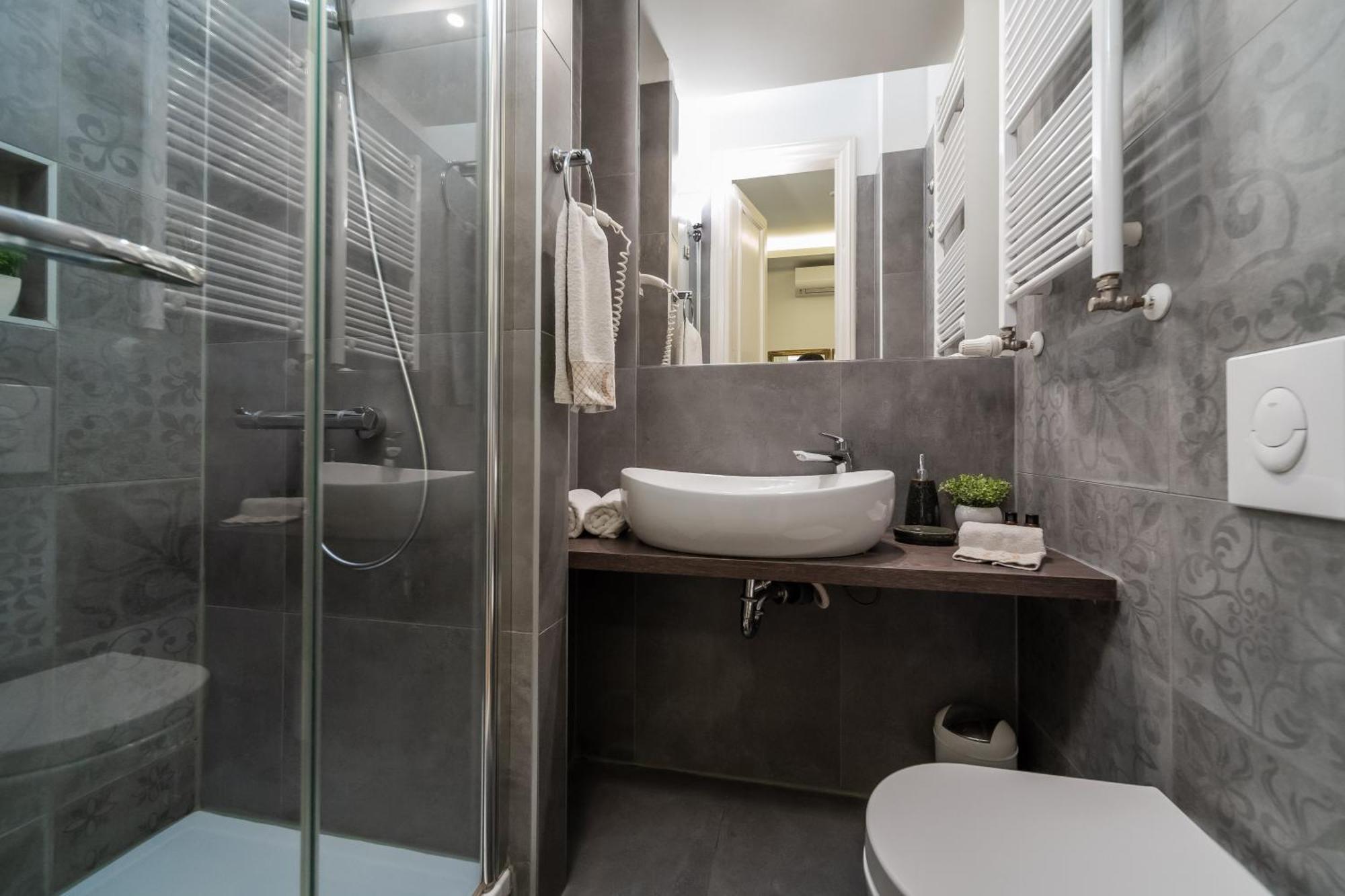 Aurelia Antik Apartments & Rooms, Zagreb City Center ภายนอก รูปภาพ