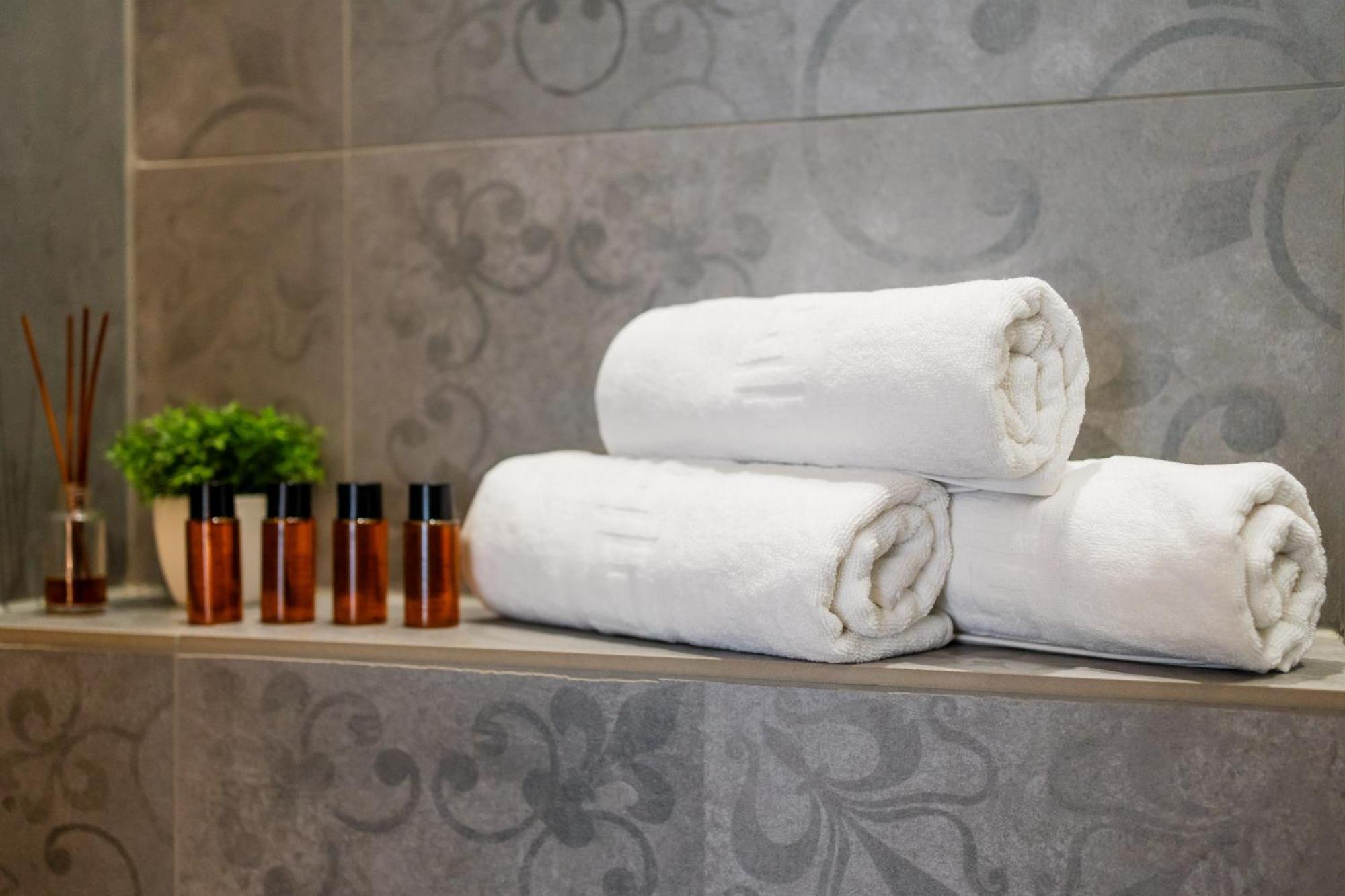 Aurelia Antik Apartments & Rooms, Zagreb City Center ภายนอก รูปภาพ